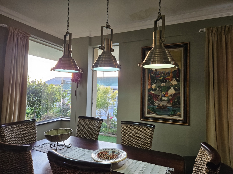 3 Bedroom Property for Sale in Gordons Bay Village Western Cape